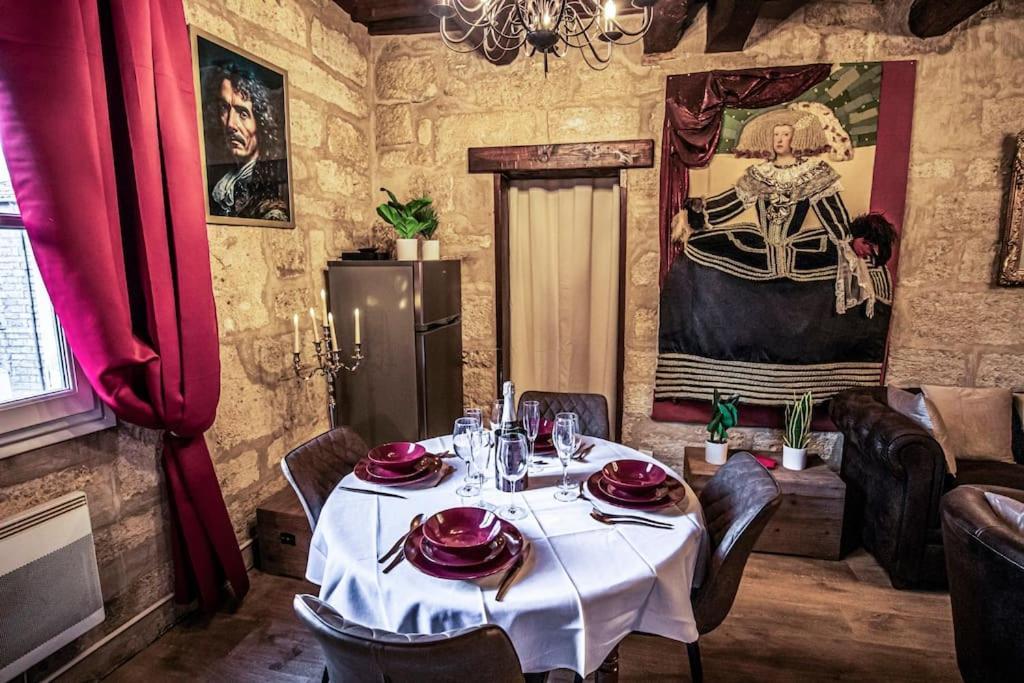 דירות Pézenas Le Moliere - Enigme Et Sauna מראה חיצוני תמונה
